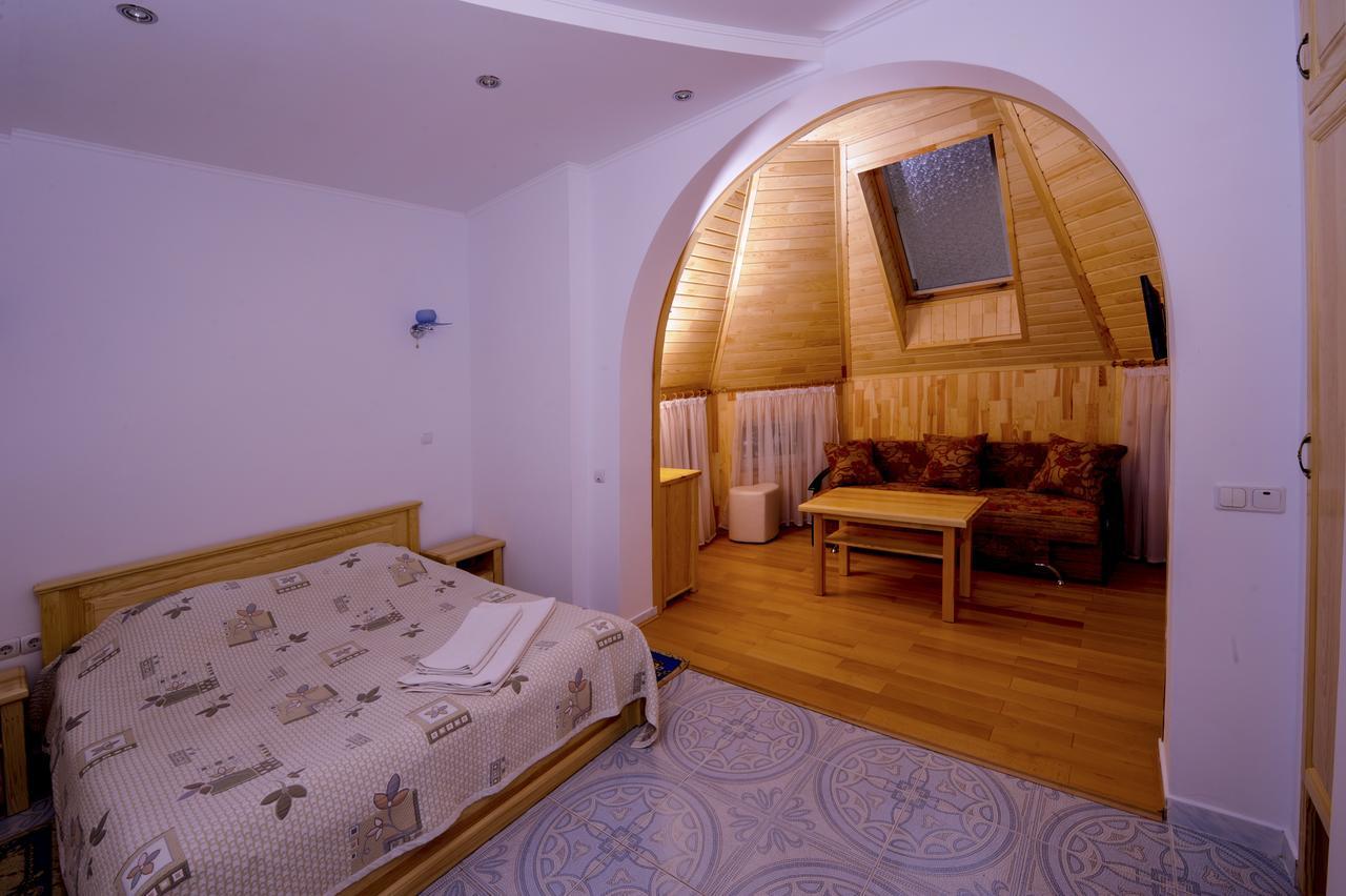 ياريمتشي Hotel Radiola المظهر الخارجي الصورة